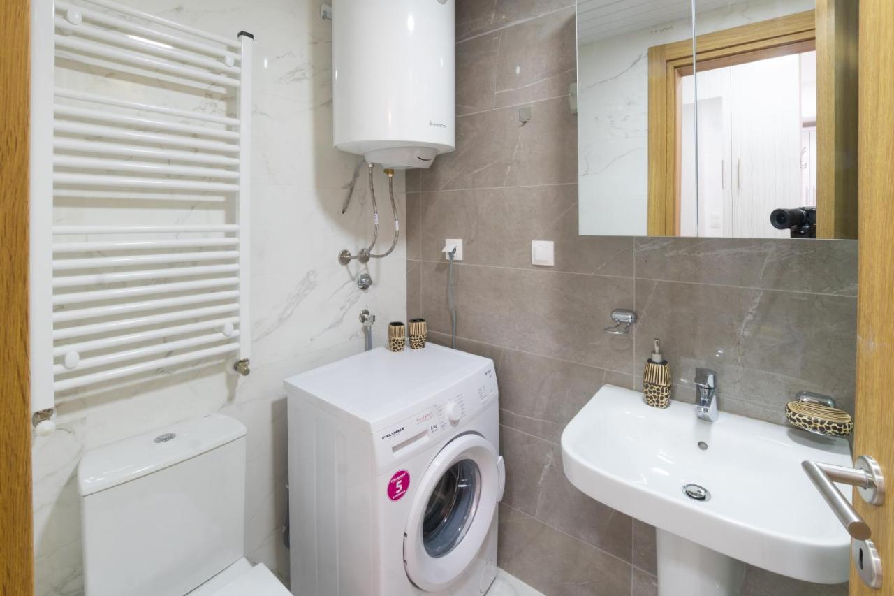 Modern ǀ 1 Bedroom ǀ Wifi スコピエ エクステリア 写真